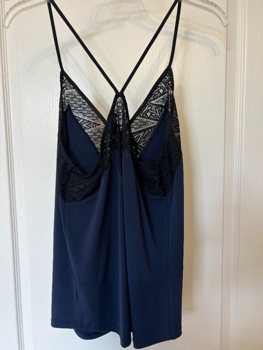 Express Navy Blue Cami Top Black Lace Trim V-Neck Spaghetti Strap SIZE MEDIUM - Picture 10 of 16